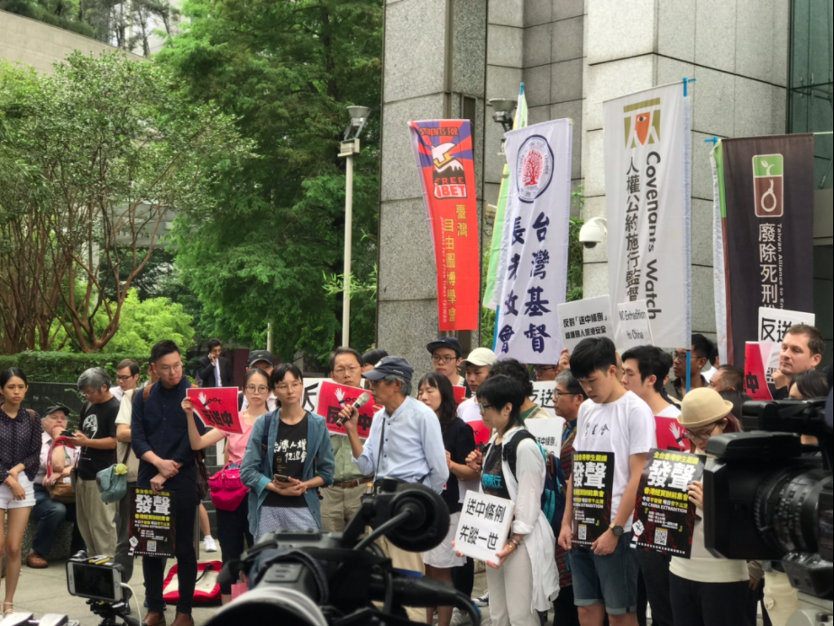 Taiwan NGO supporting anti-extradition, Lin Rongji attended the speech